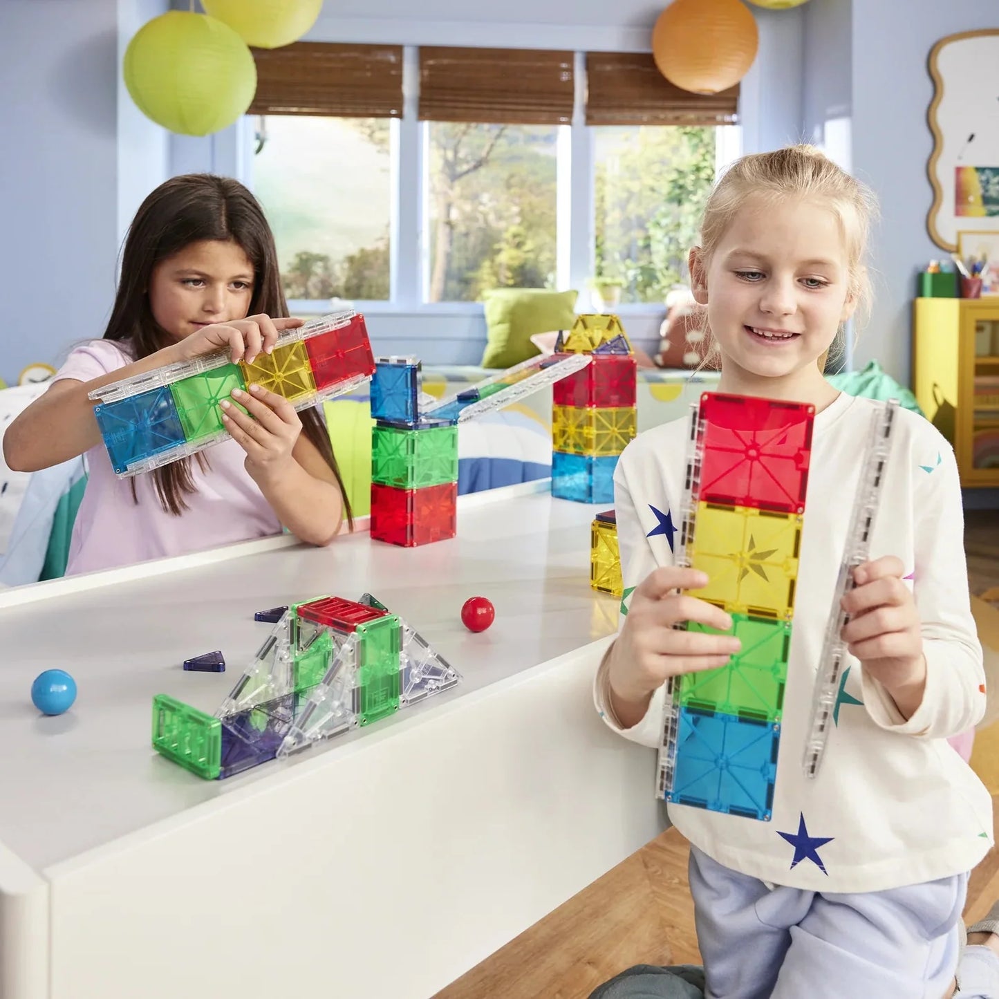 Magna-Tilesâ® Rail Racers Deluxe 90-Piece Set